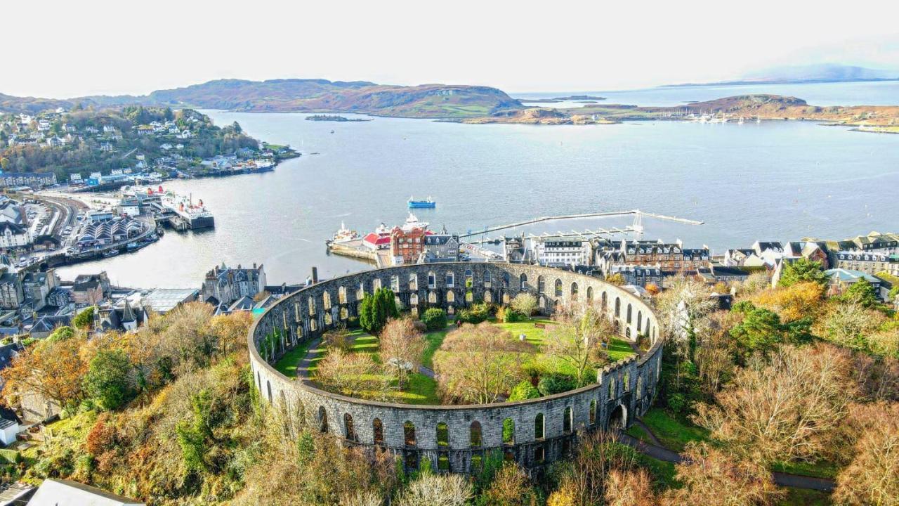 Oban Youth Hostel Bagian luar foto Fort Belanagap