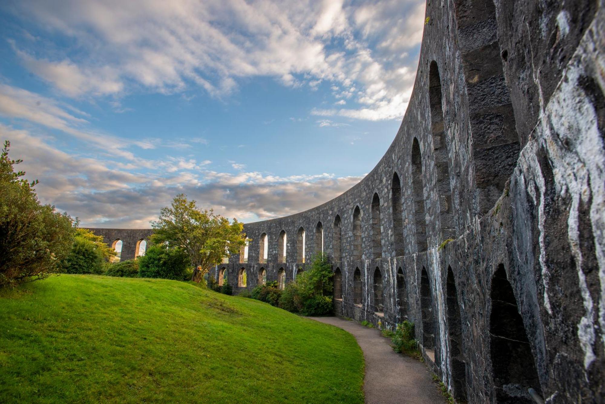 Oban Youth Hostel Bagian luar foto The Round Church of St. Canice
