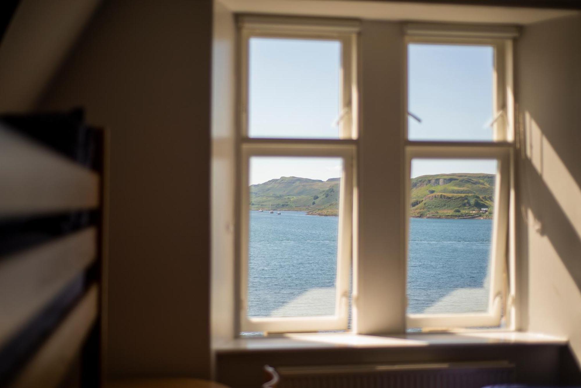 Oban Youth Hostel Bagian luar foto View from the hostel