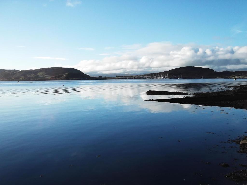 Oban Youth Hostel Bagian luar foto The bay of Portencross